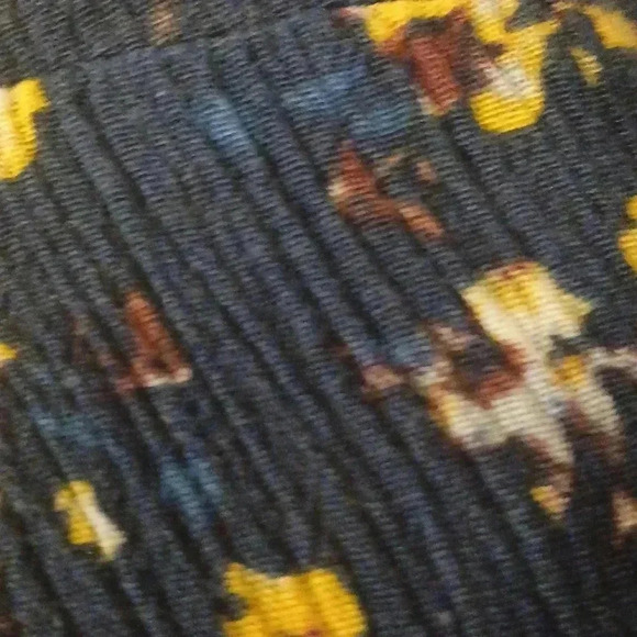 Floral  cold shoulder dress - Picture 4 of 6